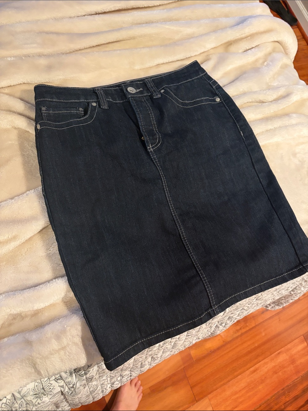 Nine West Denim Pencil Skirt Black Waist 28 Size 6